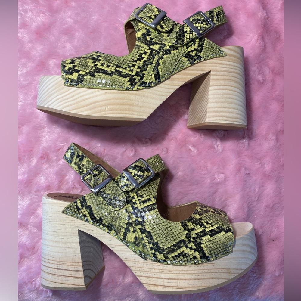 Free People Printed Belems Clog - Picture 7 of 11